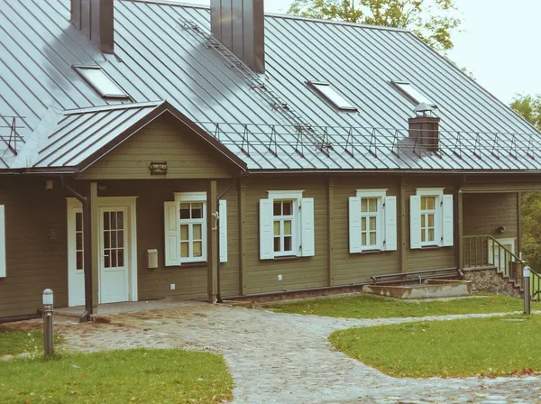 building.jpg